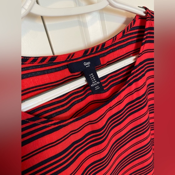 GAP coral and navy striped top - Picture 3 of 4